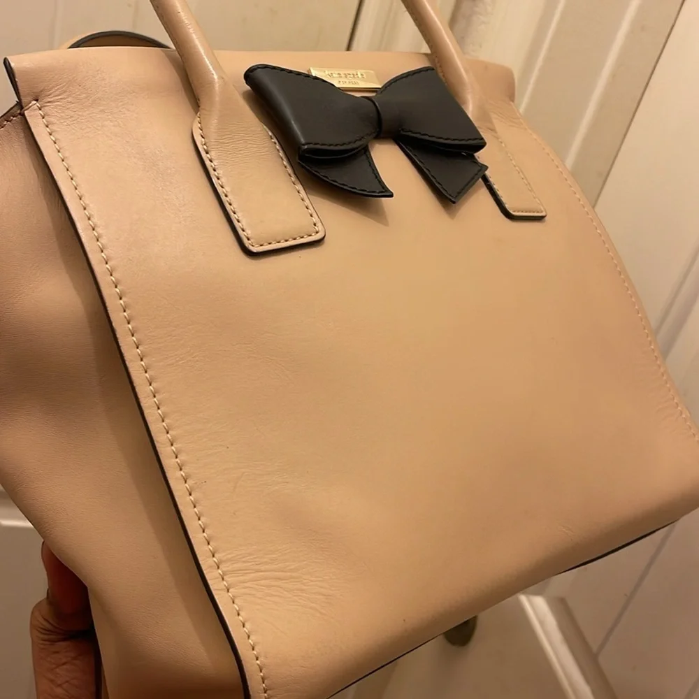 Kate Spade please check all picture of condition - Picture 11 of 17